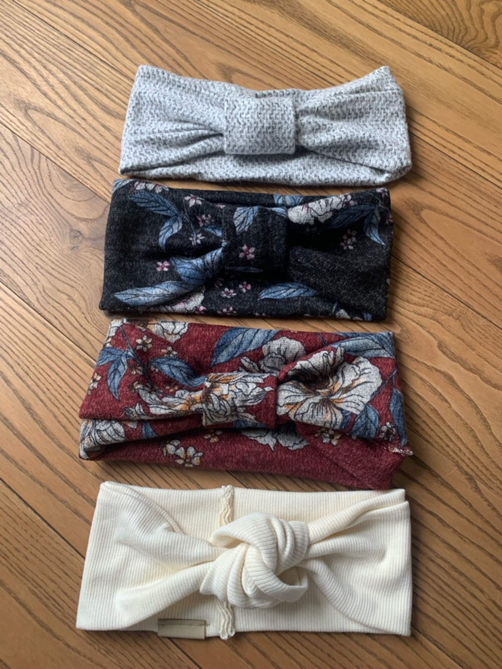 Women’s Knotted Headband Set - Gray, Black Floral, Red Floral, Cream